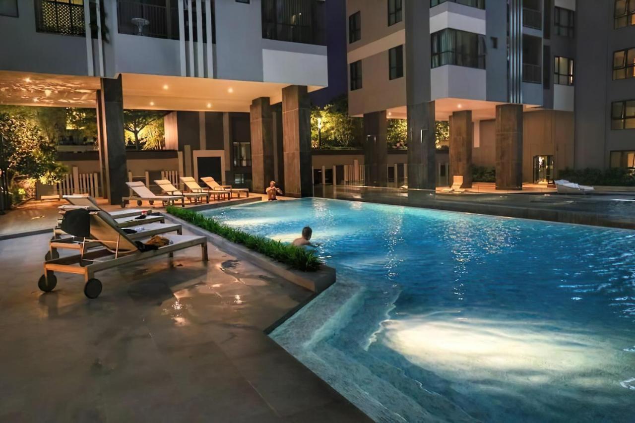 Central Pattaya Condo High Floor With A View Exterior photo