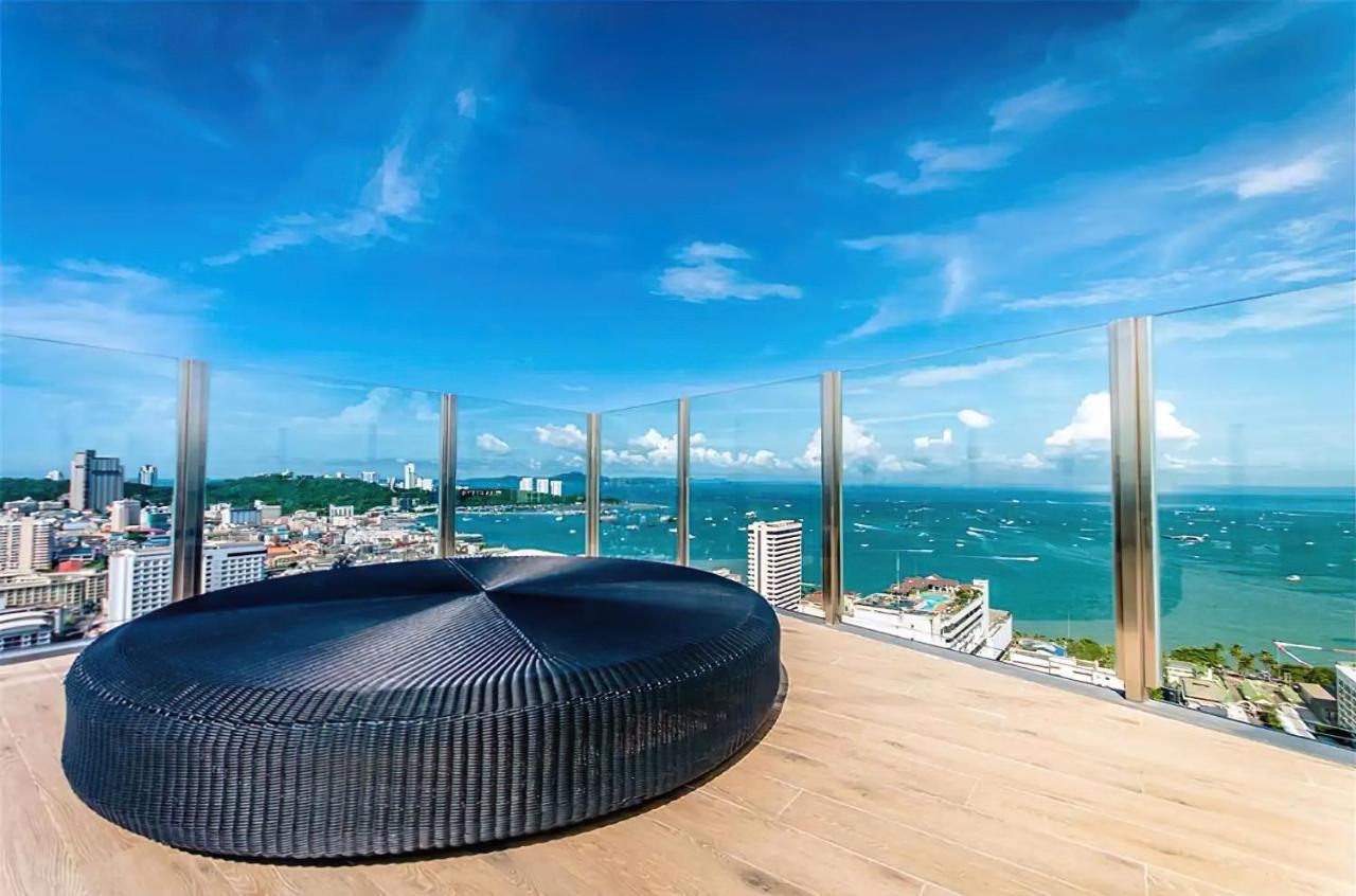 Central Pattaya Condo High Floor With A View Exterior photo