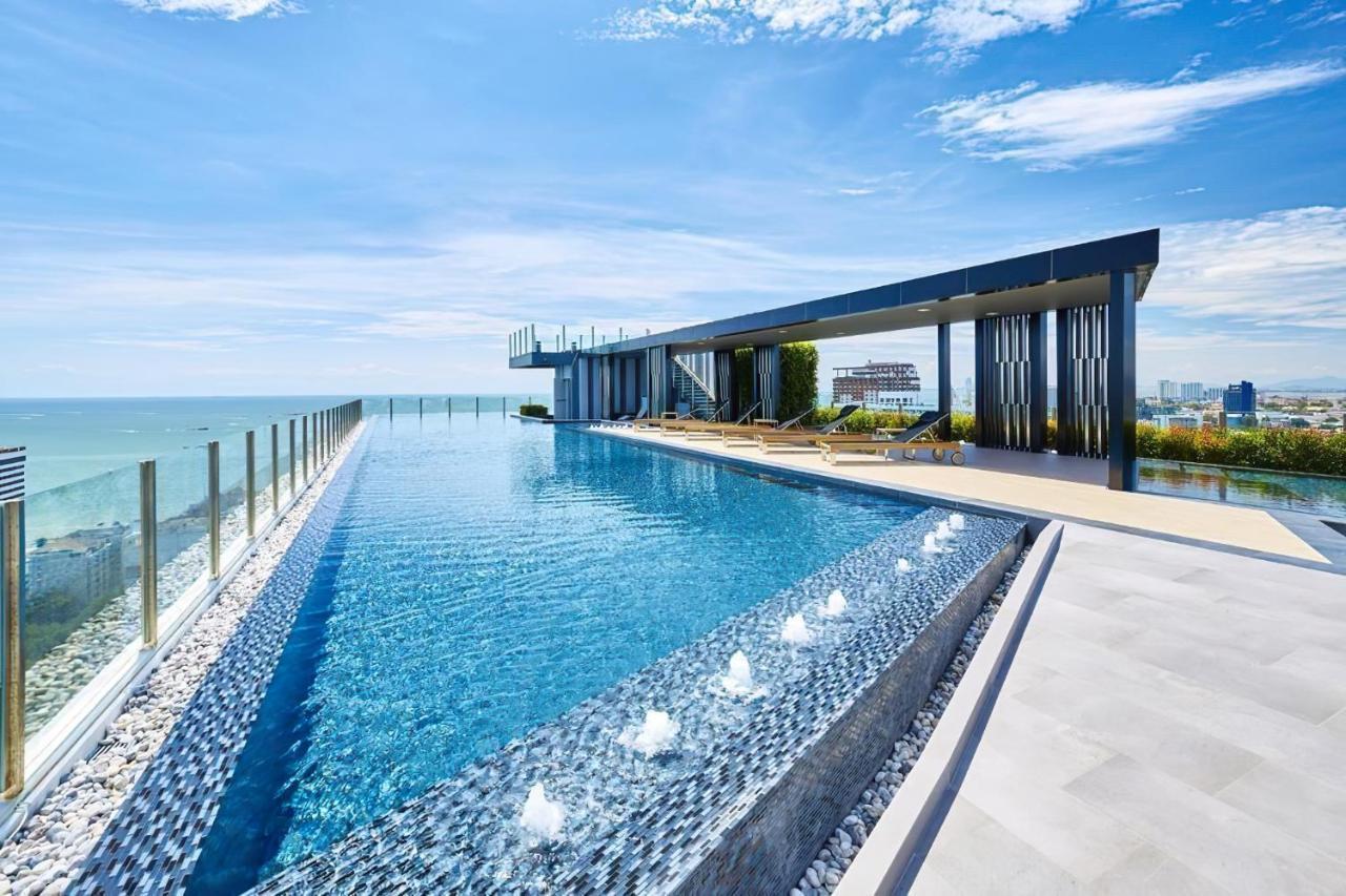 Central Pattaya Condo High Floor With A View Exterior photo
